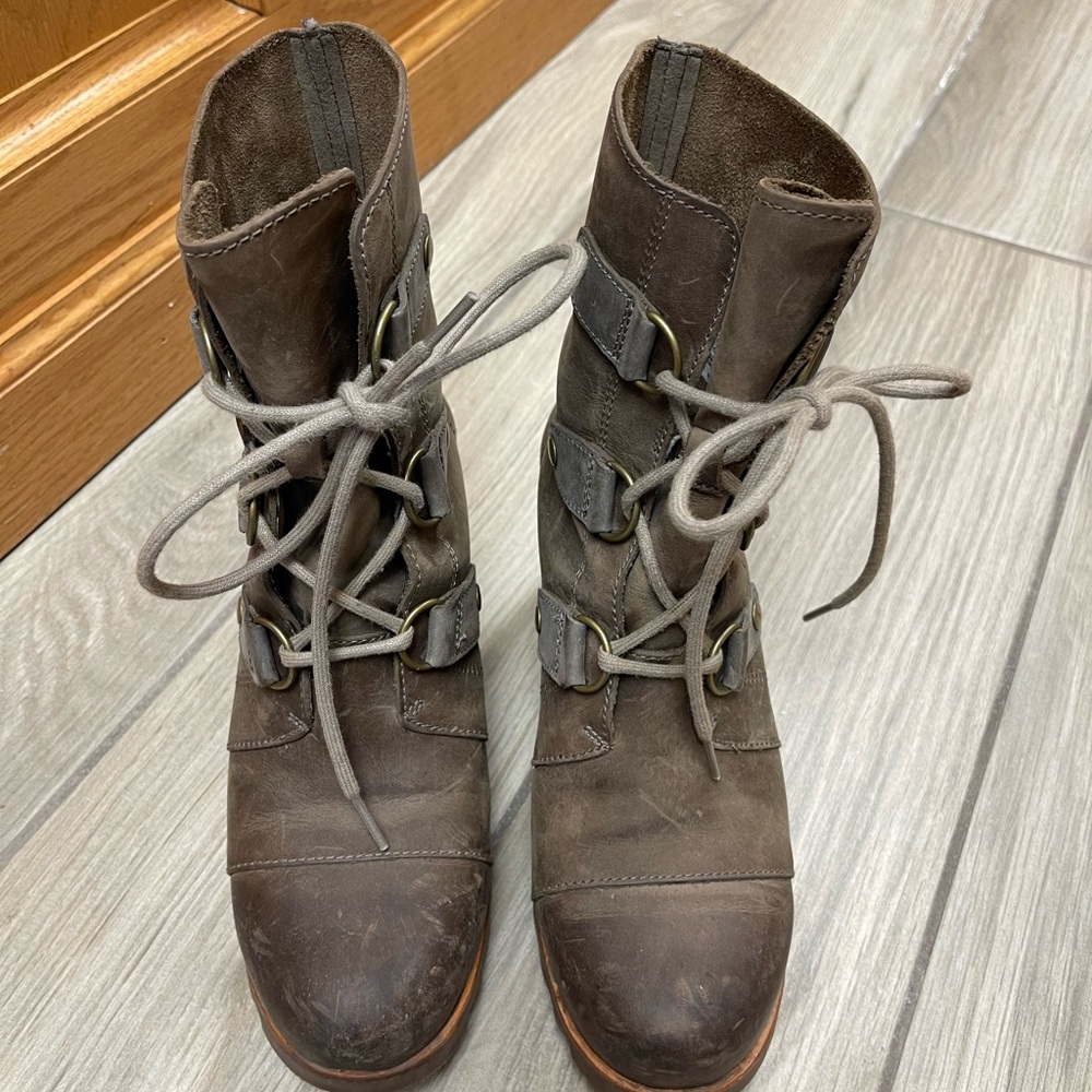 Frye Brown Leather Lace-Up Boots
